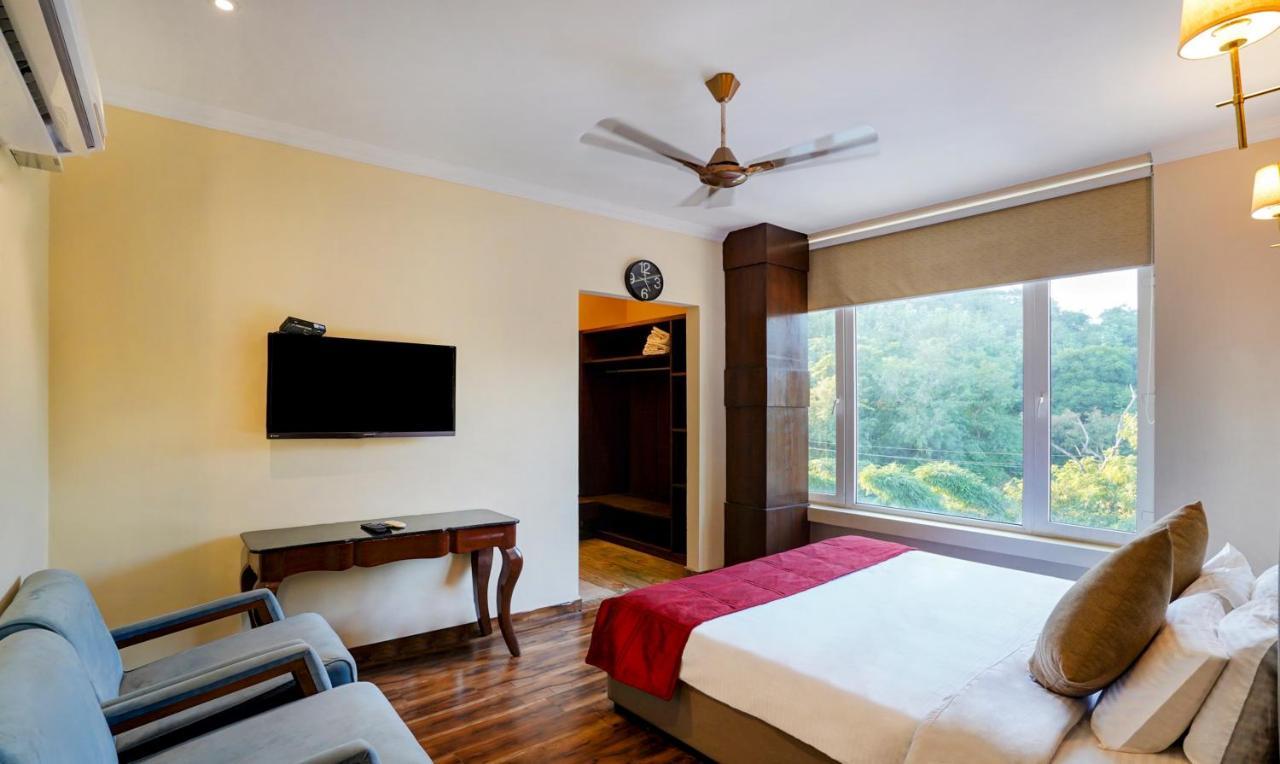 Redwood Resort Panchkula Buitenkant foto